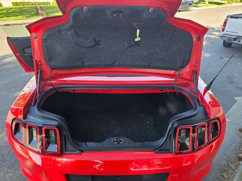 Used 2013 Ford Mustang Convertible RWD image 20