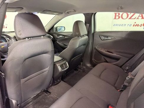 Used 2018 Chevrolet Malibu LT FWD image 14