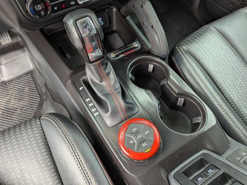 Used 2025 Ford Bronco Raptor AWD/4WD image 33