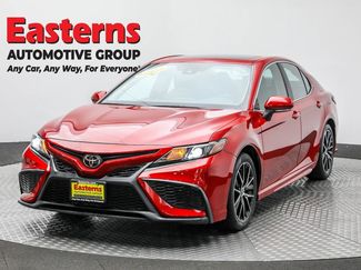 Used 2021 Toyota Camry SE w/ Cold Weather Package video 1