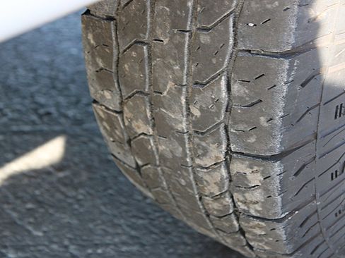 Used 2021 Chevrolet Express 2500 w/ Driver Convenience Package image 31