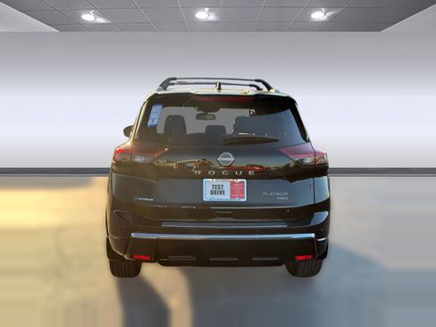New 2026 Nissan Rogue Platinum image 10