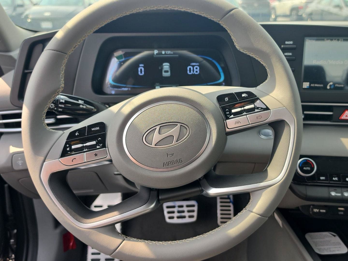 New 2026 Hyundai Elantra Sport FWD image 18