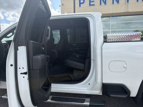 Used 2022 Chevrolet Silverado 2500 LTZ w/ LTZ Plus Package AWD/4WD image 15