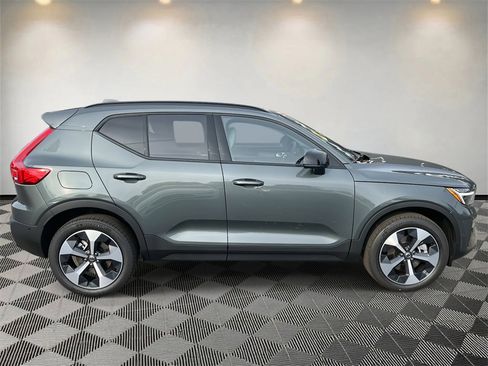 New 2026 Volvo XC40 B5 Plus w/ Protection Package Premier image 2