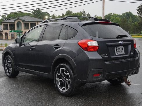 Used 2017 Subaru Crosstrek 2.0i Premium AWD/4WD image 7