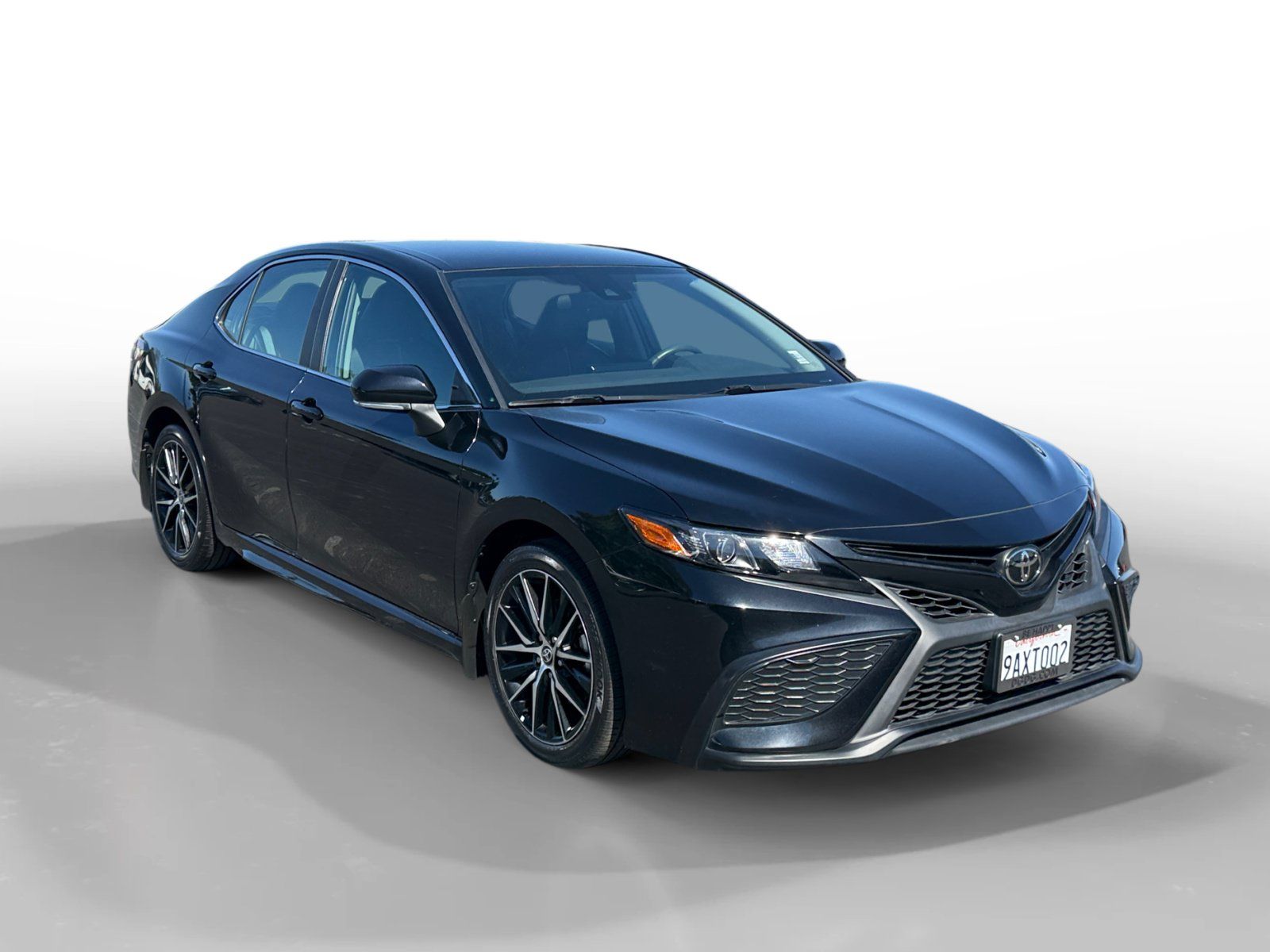Used 2022 Toyota Camry SE FWD image 7