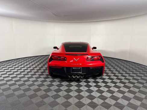 Used 2019 Chevrolet Corvette Stingray Coupe RWD image 4