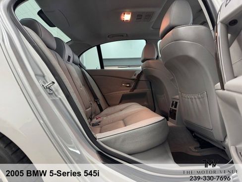 Used 2005 BMW 545i Sedan image 27
