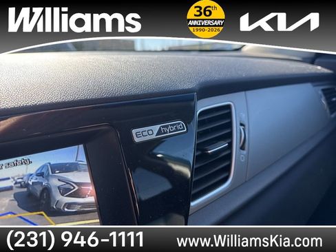 Used 2019 Kia Niro LX image 45