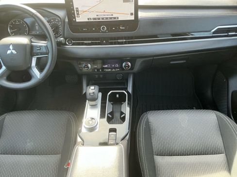 Used 2025 Mitsubishi Outlander Sport ES AWD/4WD image 20