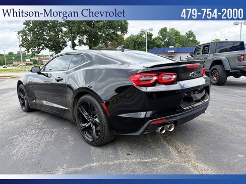 Used 2021 Chevrolet Camaro LT RWD image 8
