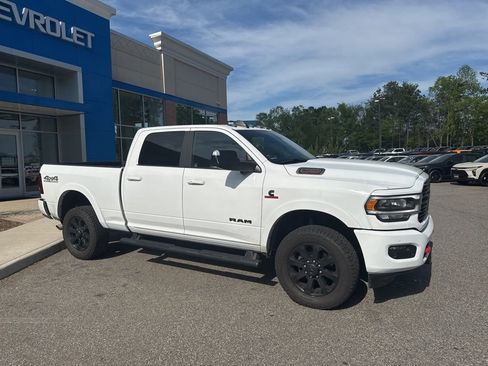 Used 2021 RAM 2500 Laramie w/ Night Edition image 3
