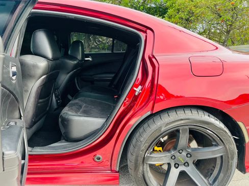 Used 2019 Dodge Charger R/T w/ Plus Group RWD image 13