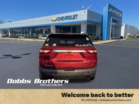 Used 2020 Chevrolet Traverse LT w/ LT Premium Package FWD image 7