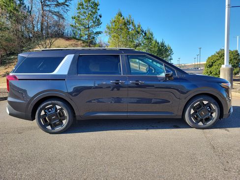 New 2026 Kia Carnival EX image 23