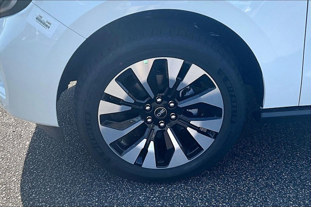 New 2027 Ford Expedition Max Platinum RWD image 12