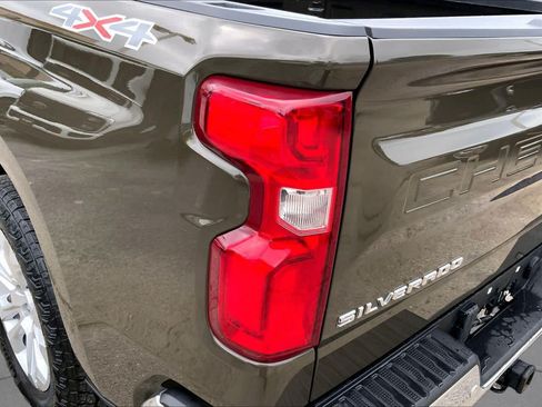 Used 2023 Chevrolet Silverado 1500 LTZ AWD/4WD image 25