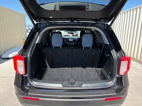 Used 2023 Ford Explorer XLT w/ Equipment Group 202A AWD/4WD image 23