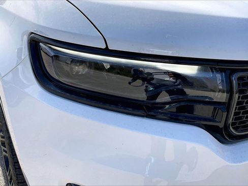 New 2025 Jeep Wagoneer L Series II image 16