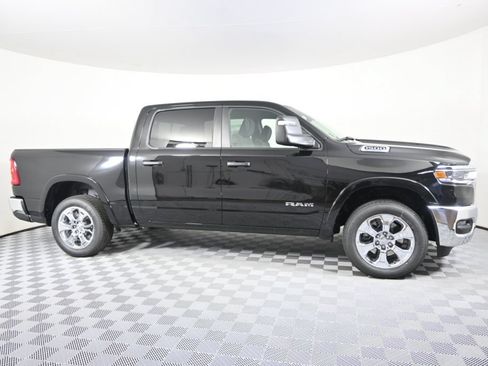 Used 2025 RAM 1500 Big Horn AWD/4WD image 9
