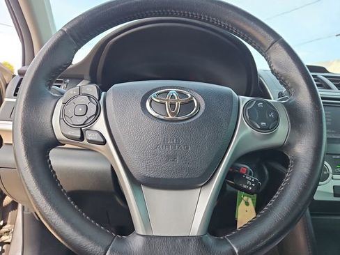 Used 2014 Toyota Camry SE FWD image 21