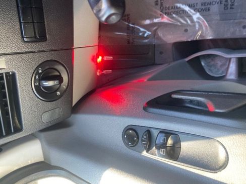 Used 2018 Mercedes-Benz Sprinter 3500 w/ Swivel Seat Package image 20