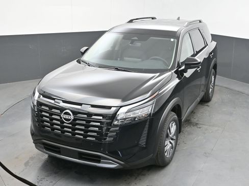 New 2026 Nissan Pathfinder SL FWD image 33