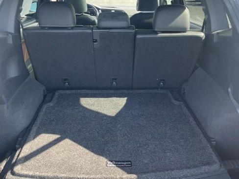 Used 2022 Volkswagen Tiguan SEL R-Line image 23