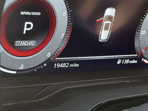 Used 2025 Nissan Pathfinder Platinum w/ Cargo Package image 9