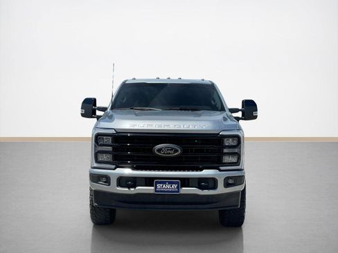 Used 2023 Ford F250 Lariat w/ Black Appearance Package AWD/4WD image 2