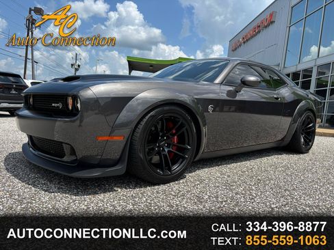 Used 2020 Dodge Challenger SRT Hellcat RWD image 1