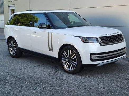 Used 2025 Land Rover Range Rover Long Wheelbase Autobiography AWD/4WD image 13