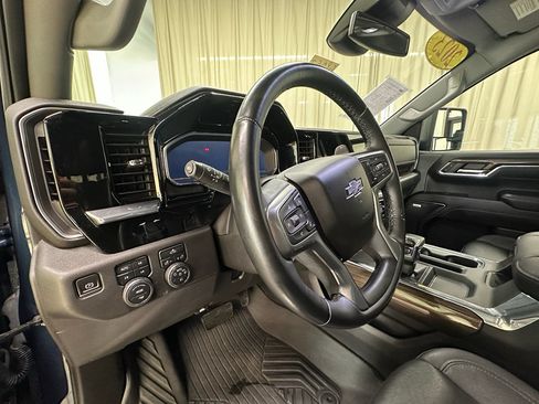 Used 2023 Chevrolet Silverado 1500 LT Trail Boss w/ Convenience Package II image 27