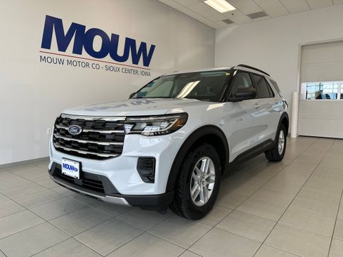 New 2026 Ford Explorer Active AWD/4WD image 32