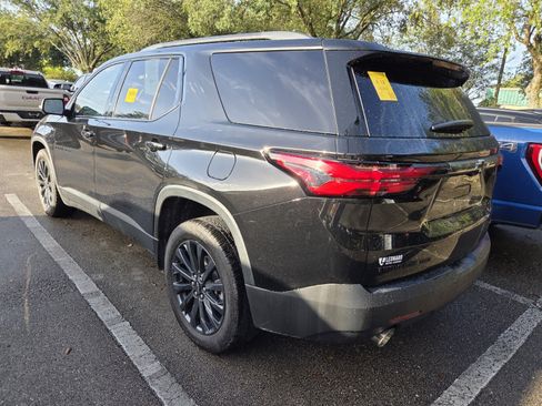 Used 2023 Chevrolet Traverse RS AWD/4WD image 3