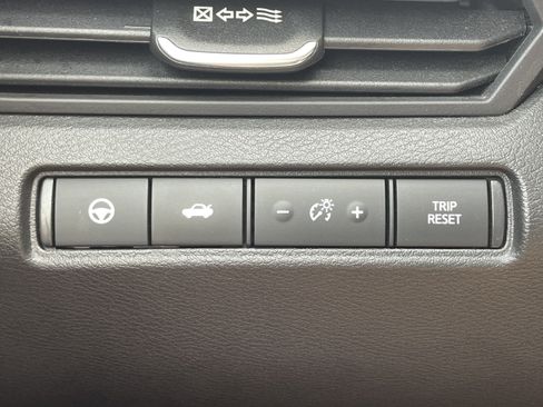 Used 2023 Nissan Altima 2.5 SV w/ SV Premium Package FWD image 26