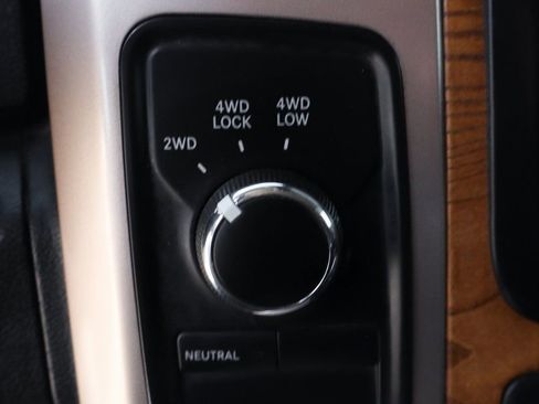 Used 2015 RAM 2500 Longhorn w/ Convenience Group image 38