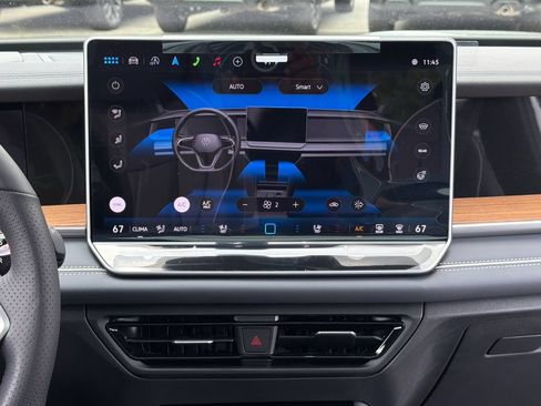 New 2026 Volkswagen Tiguan SEL R-Line AWD/4WD image 14