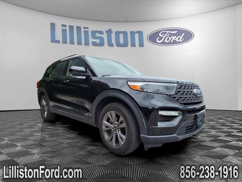 Used 2022 Ford Explorer XLT w/ Equipment Group 202A image 1