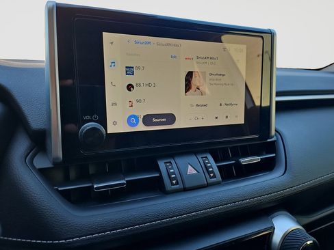 Used 2023 Toyota RAV4 XLE Premium FWD image 21