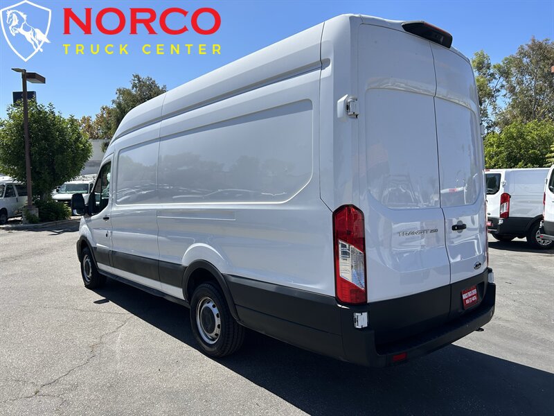 Used 2023 Ford Transit 250 148 High Roof Extended w/ Load Area Protection Package RWD image 6