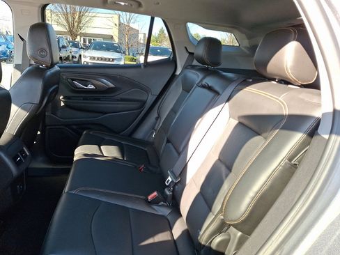 Used 2021 GMC Terrain SLT image 20