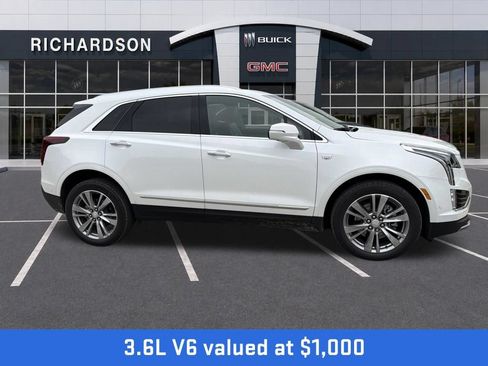 Used 2024 Cadillac XT5 Premium Luxury w/ Technology Package AWD/4WD image 8