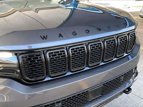 Used 2023 Jeep Wagoneer Series II image 30