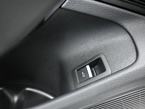 Used 2023 Audi A4 2.0T Premium Plus image 11