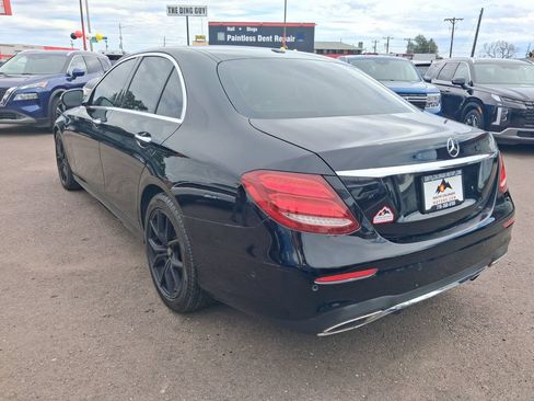 Used 2017 Mercedes-Benz E 300 4MATIC image 5