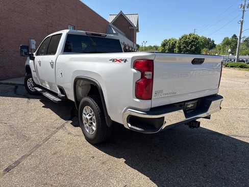 Used 2025 Chevrolet Silverado 2500 LT w/ Convenience Package AWD/4WD image 7