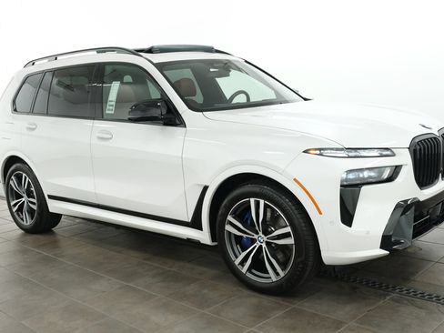 Used 2026 BMW X7 M60i AWD/4WD image 6