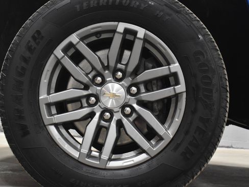 Used 2023 Chevrolet Colorado LT w/ LT Convenience Package II image 32